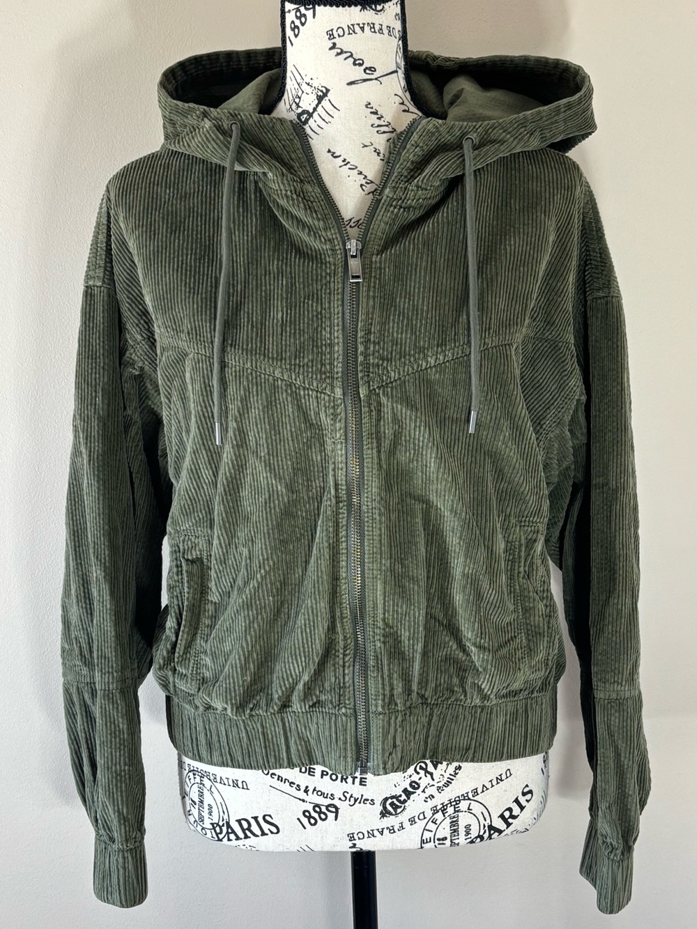 American Eagle women’s Sz M cropped olive Green Corduroy Zip Hoodie jacket